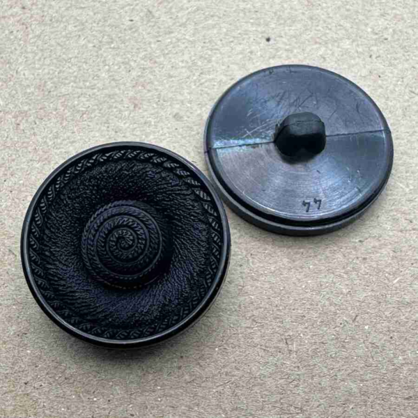 S8216 27mm 03